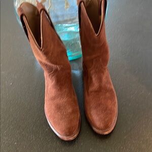 Brown Suede Men’s Boots